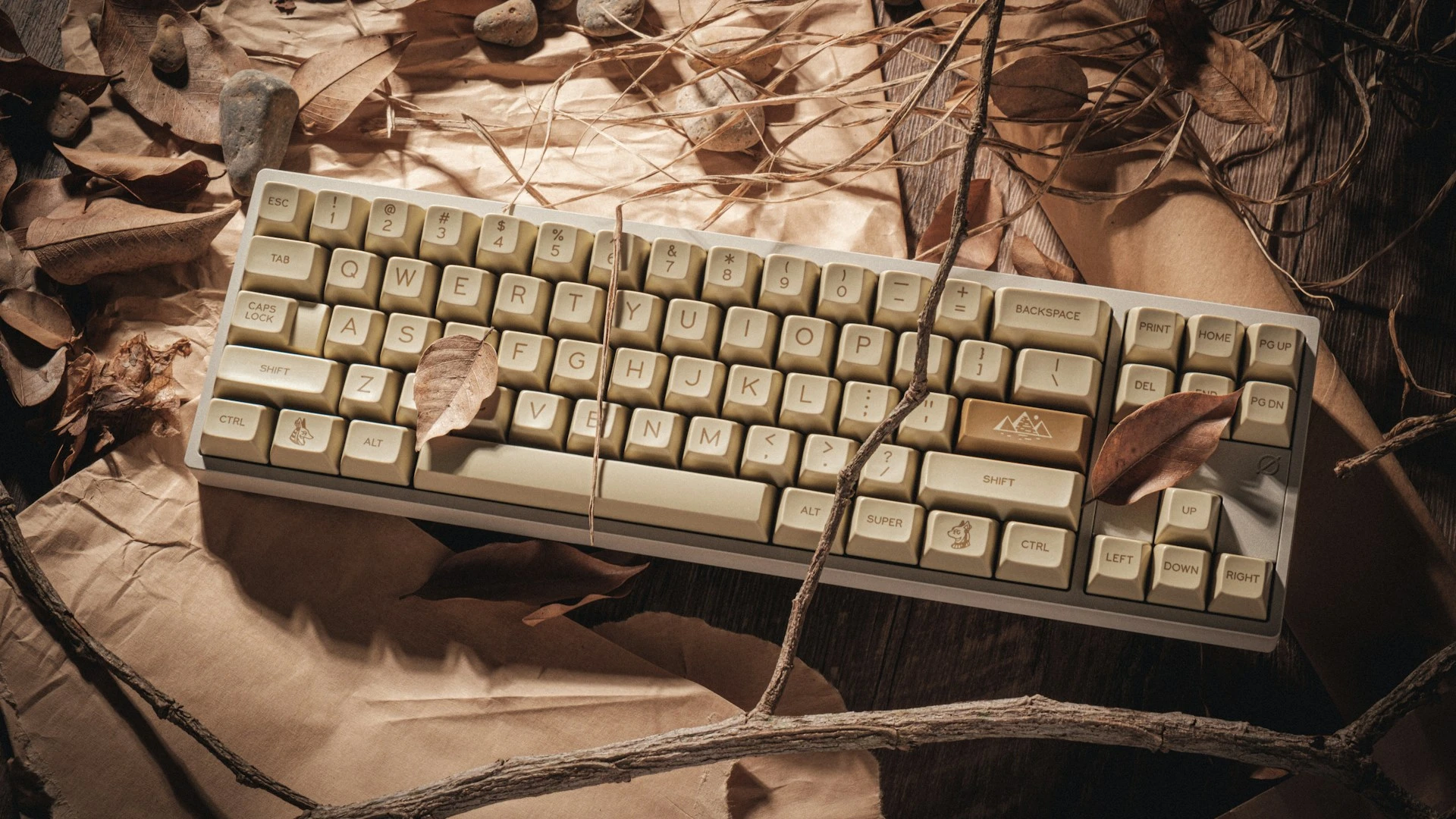 مراجعة كيبورد Epomaker HE68 Lite: هل تقدم تقنيات الفئة العليا بسعر زهيد؟