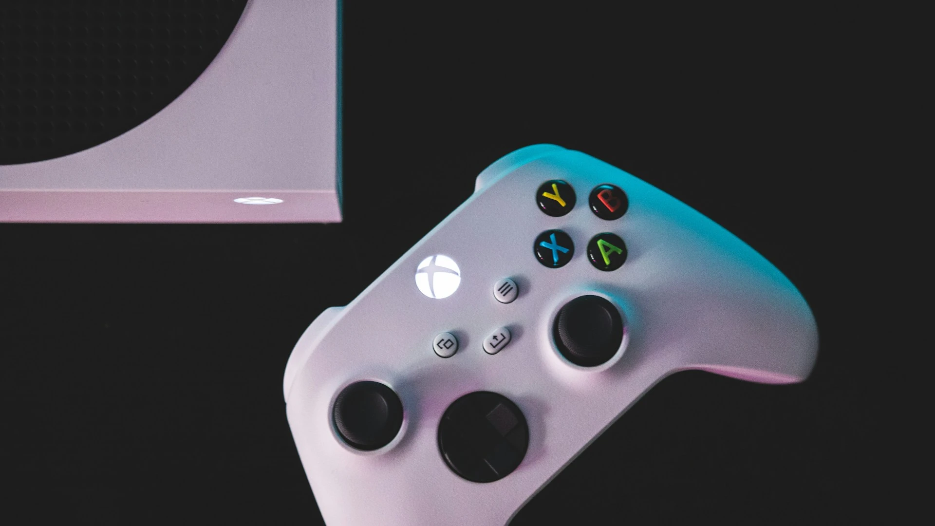 Xbox يجلب ميزة التوافق المسبق إلى الـ PC رسمياً مع ألعاب كلاسيكية